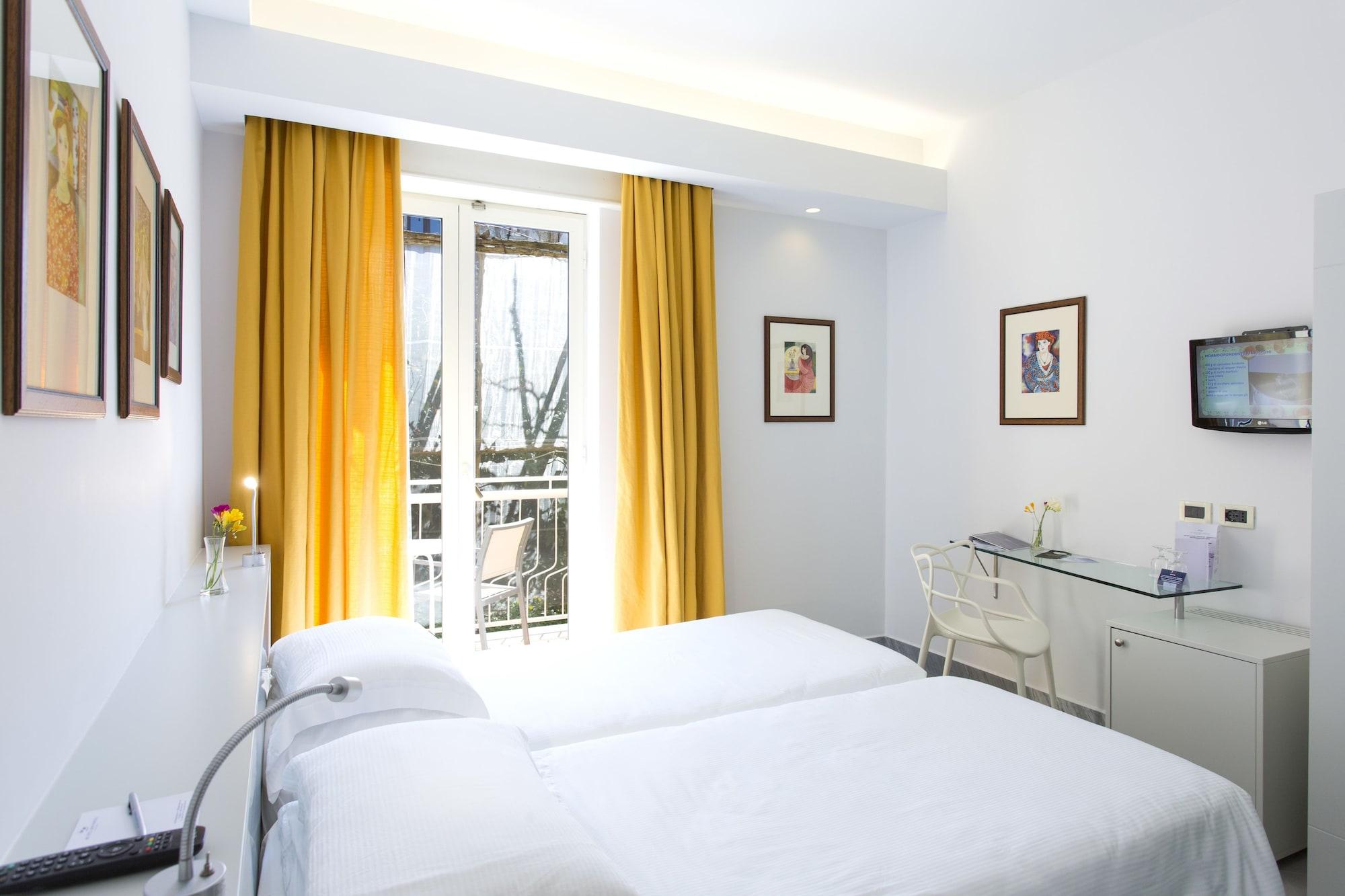 Art Hotel Gran Paradiso Sorrento Bagian luar foto