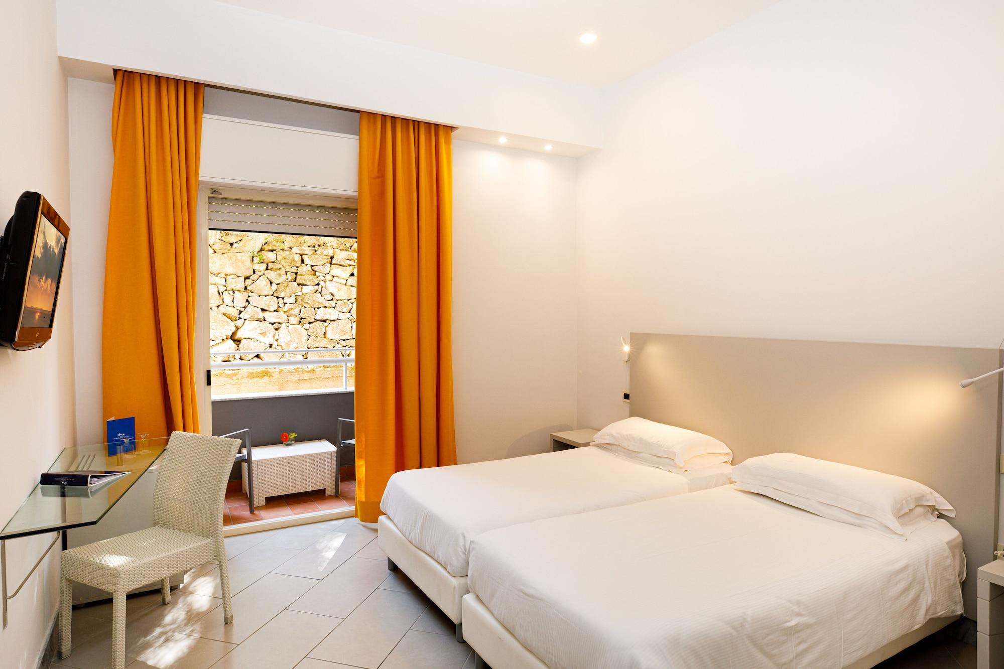 Art Hotel Gran Paradiso Sorrento Bagian luar foto