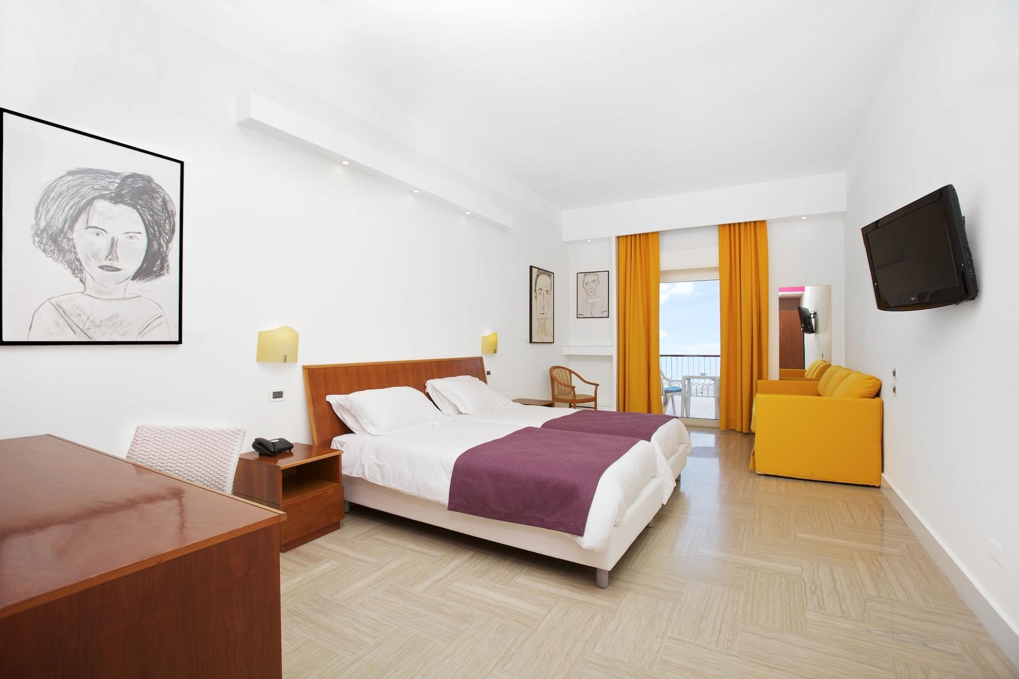 Art Hotel Gran Paradiso Sorrento Bagian luar foto