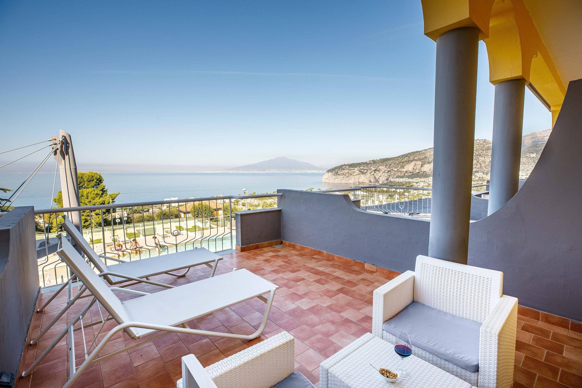 Art Hotel Gran Paradiso Sorrento Bagian luar foto