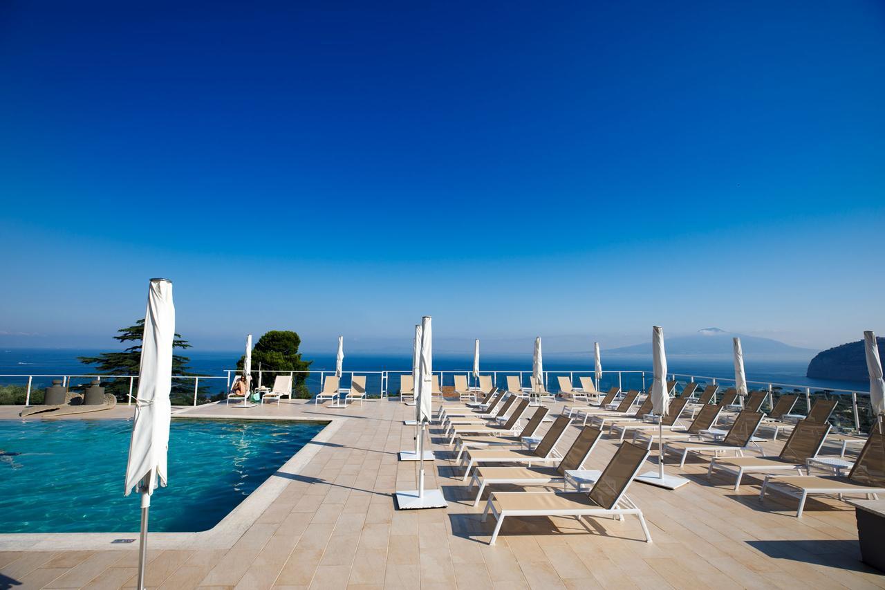 Art Hotel Gran Paradiso Sorrento Bagian luar foto