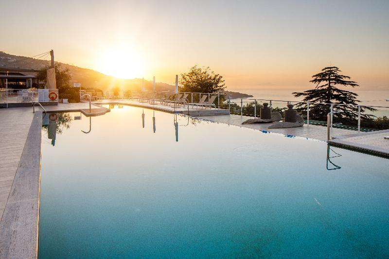 Art Hotel Gran Paradiso Sorrento Bagian luar foto